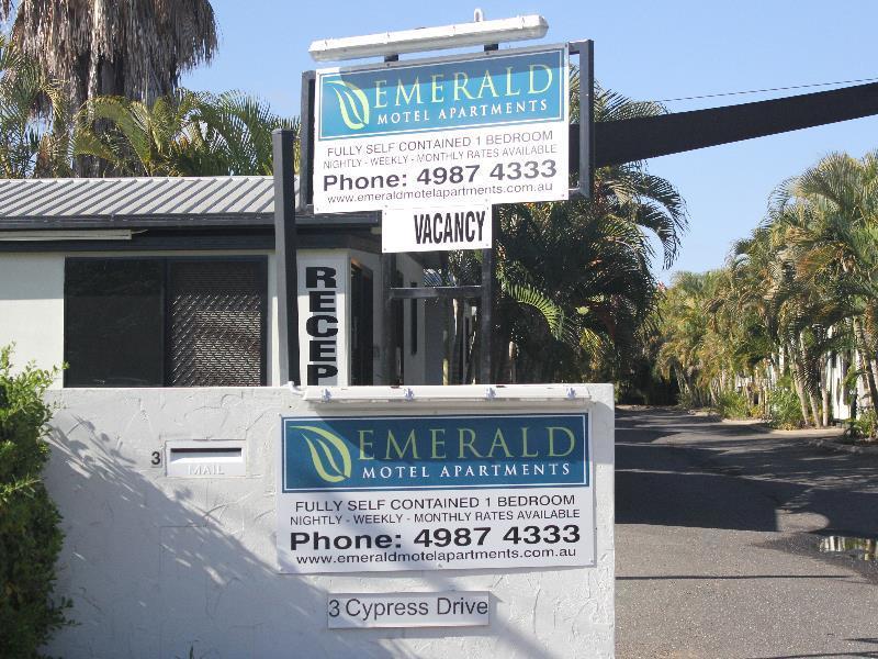 Emerald Motel Apartments Eksteriør billede